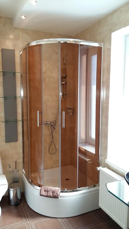 Henry Ford Mini Hotel Odessa Esterno foto