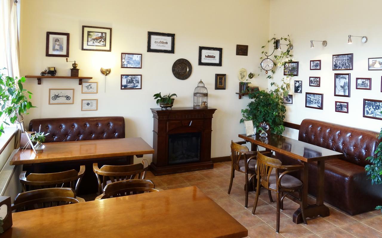 Henry Ford Mini Hotel Odessa Esterno foto